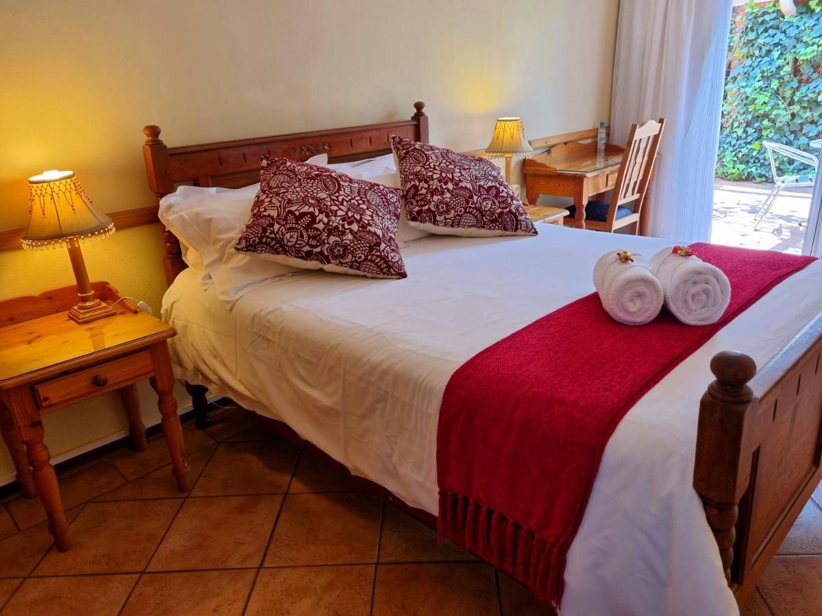 Camelia Guest House Bloemfontein Esterno foto