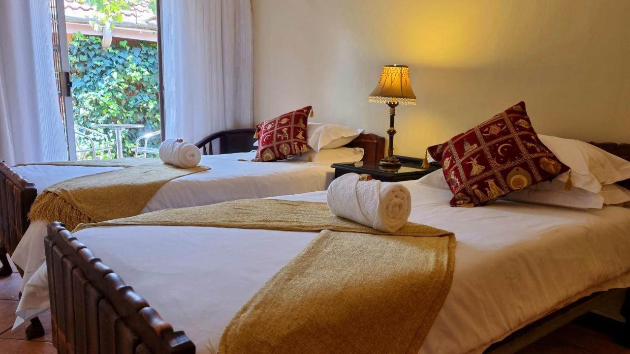 Camelia Guest House Bloemfontein Esterno foto