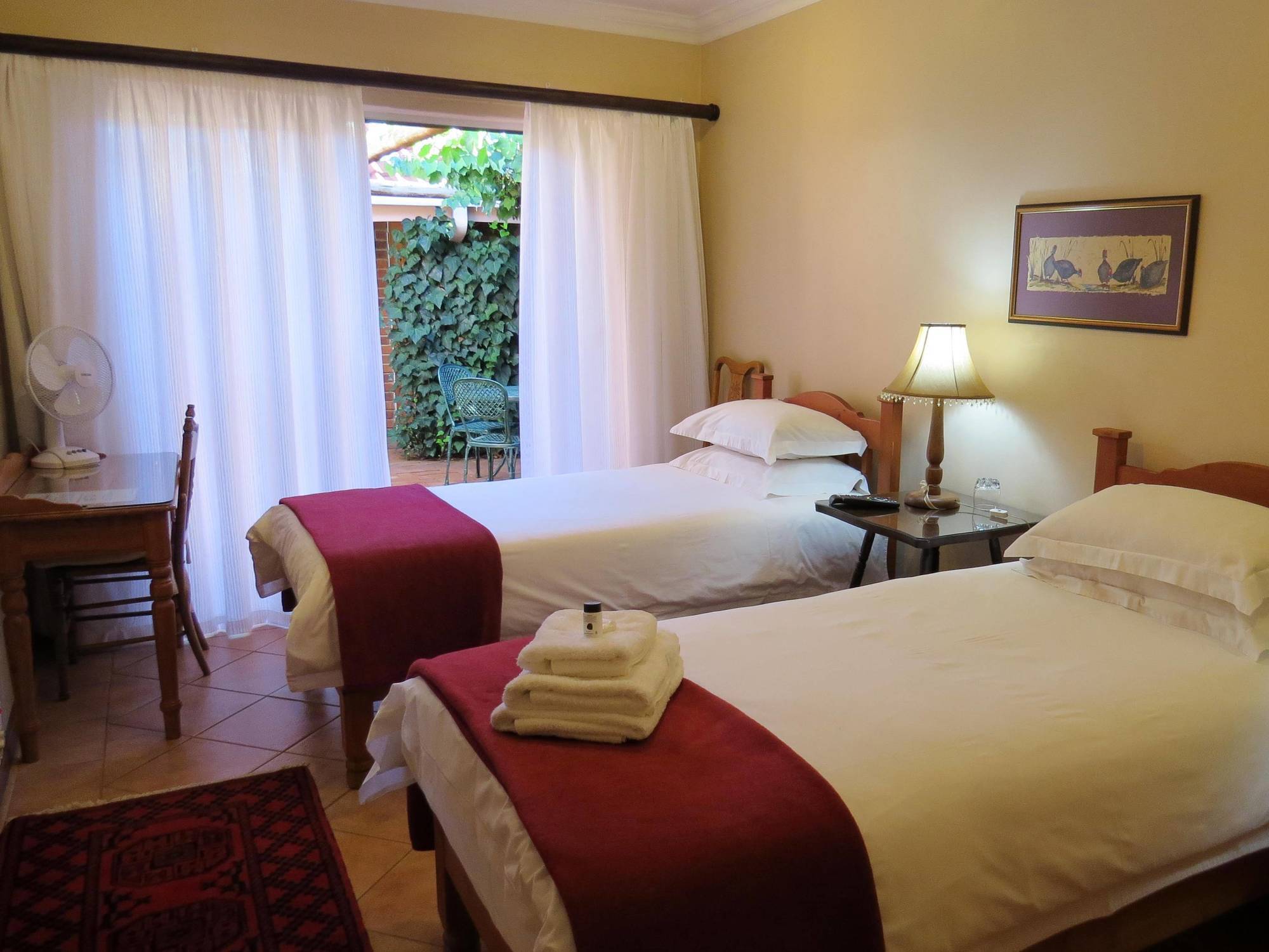 Camelia Guest House Bloemfontein Esterno foto