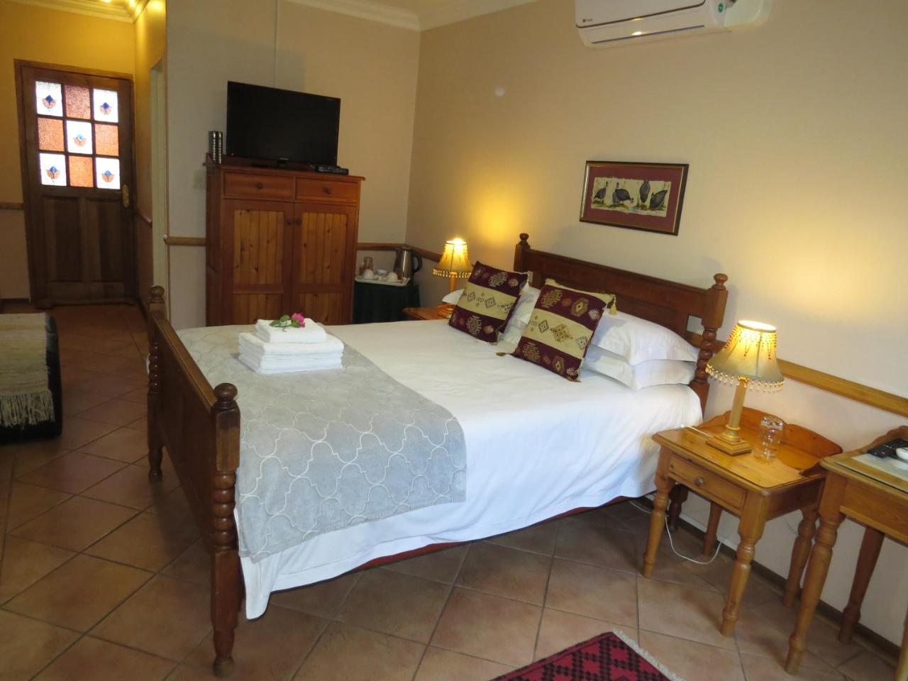 Camelia Guest House Bloemfontein Esterno foto