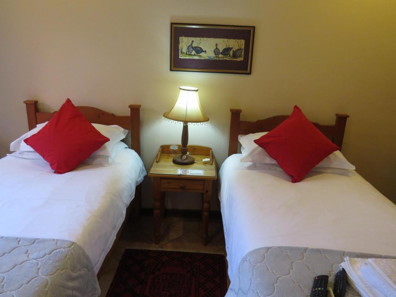 Camelia Guest House Bloemfontein Esterno foto